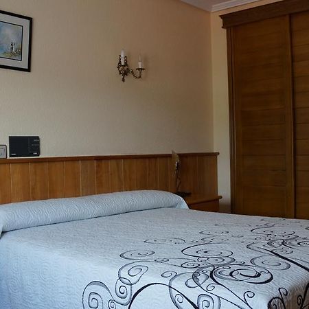Hotel Larry Cee Zewnętrze zdjęcie