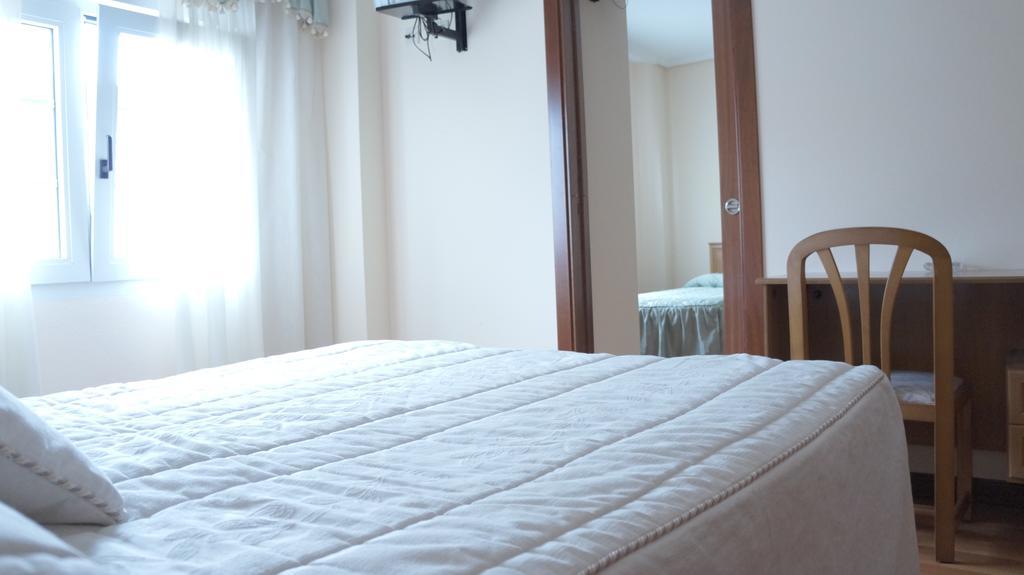 Hotel Larry Cee Zewnętrze zdjęcie